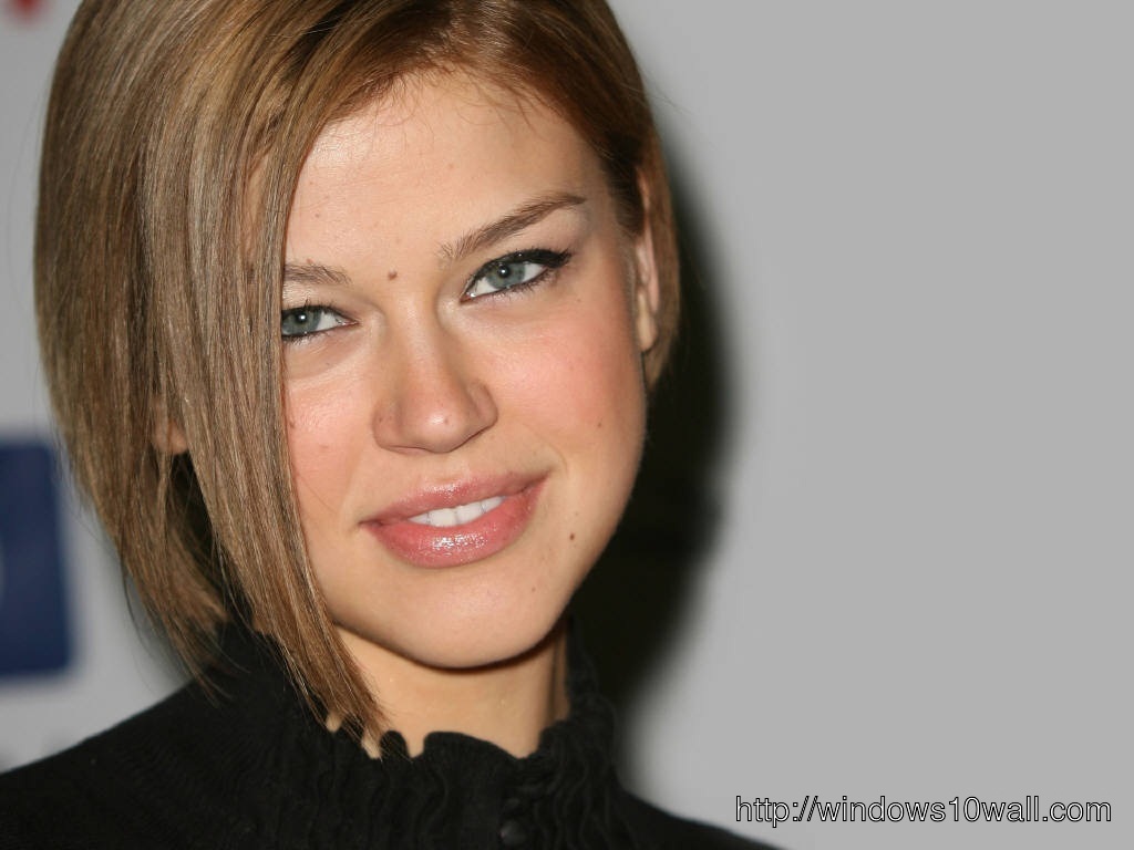 Gorgeous Adrianne Palicki Wallpaper